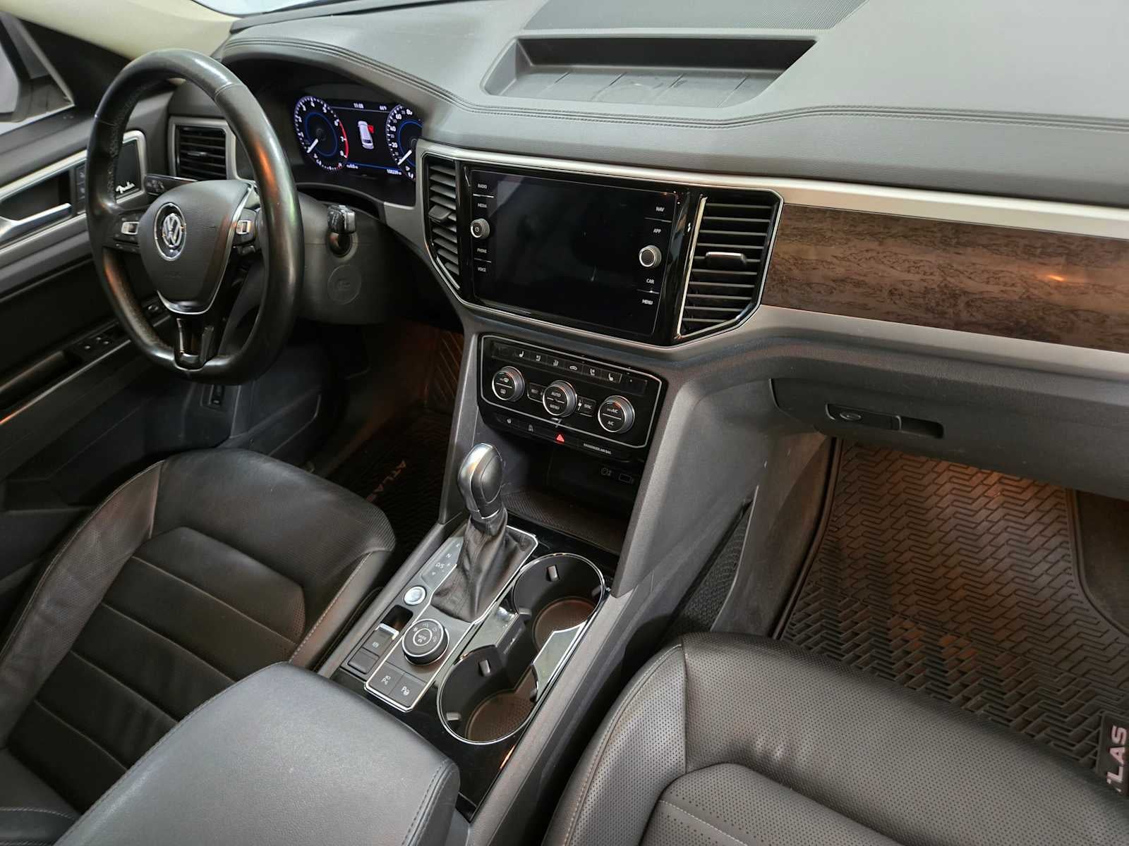 2018 Volkswagen Atlas 3.6L V6 SEL Premium