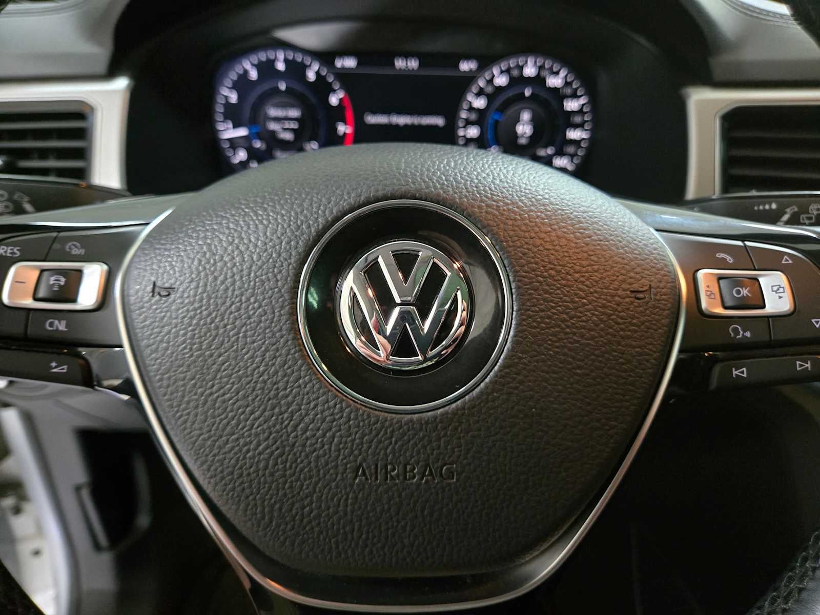 2018 Volkswagen Atlas 3.6L V6 SEL Premium
