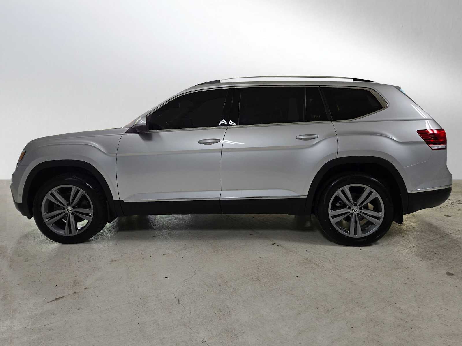 2018 Volkswagen Atlas 3.6L V6 SEL Premium