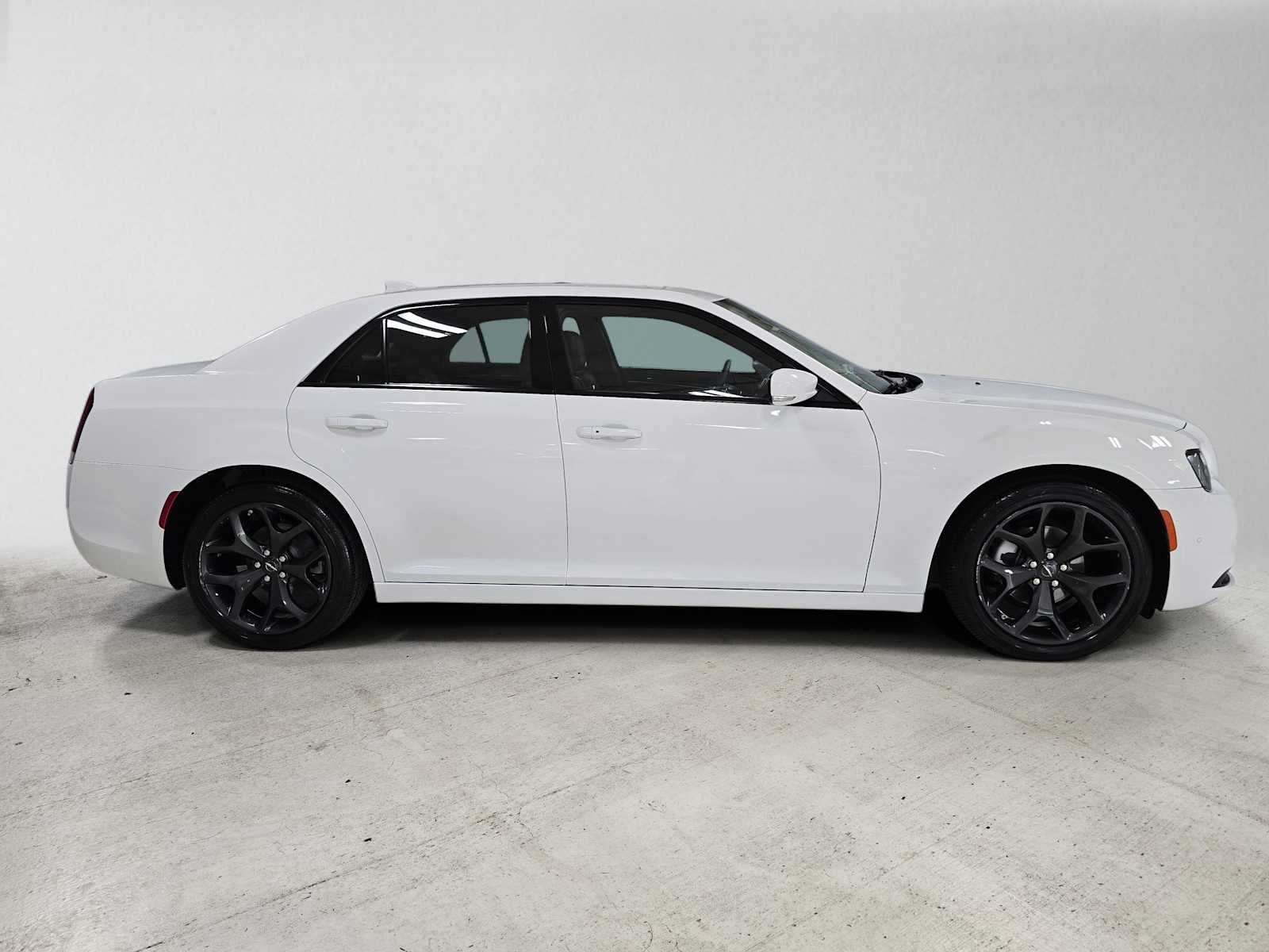 2023 Chrysler 300 300S