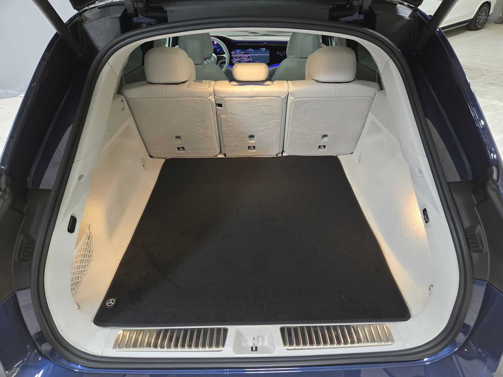 2027 Mercedes-Benz EQS 400 4MATIC® SUV