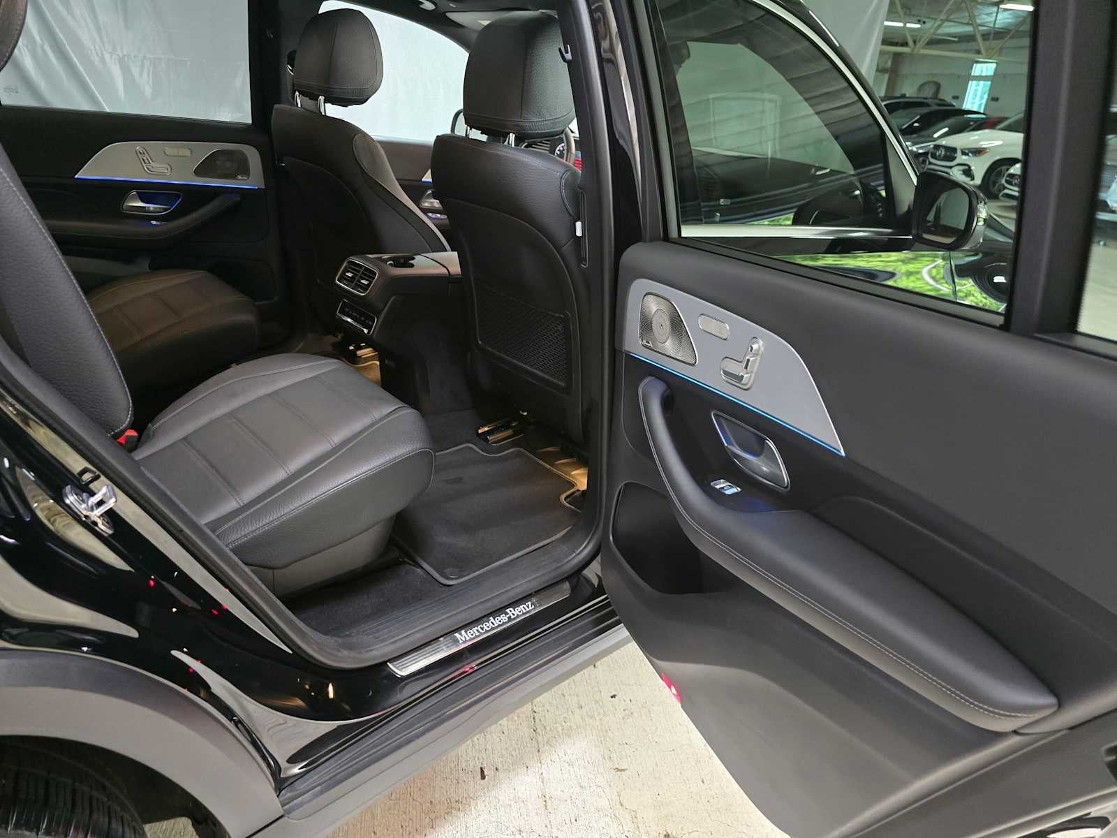 2025 Mercedes-Benz GLS 450 4MATIC® SUV