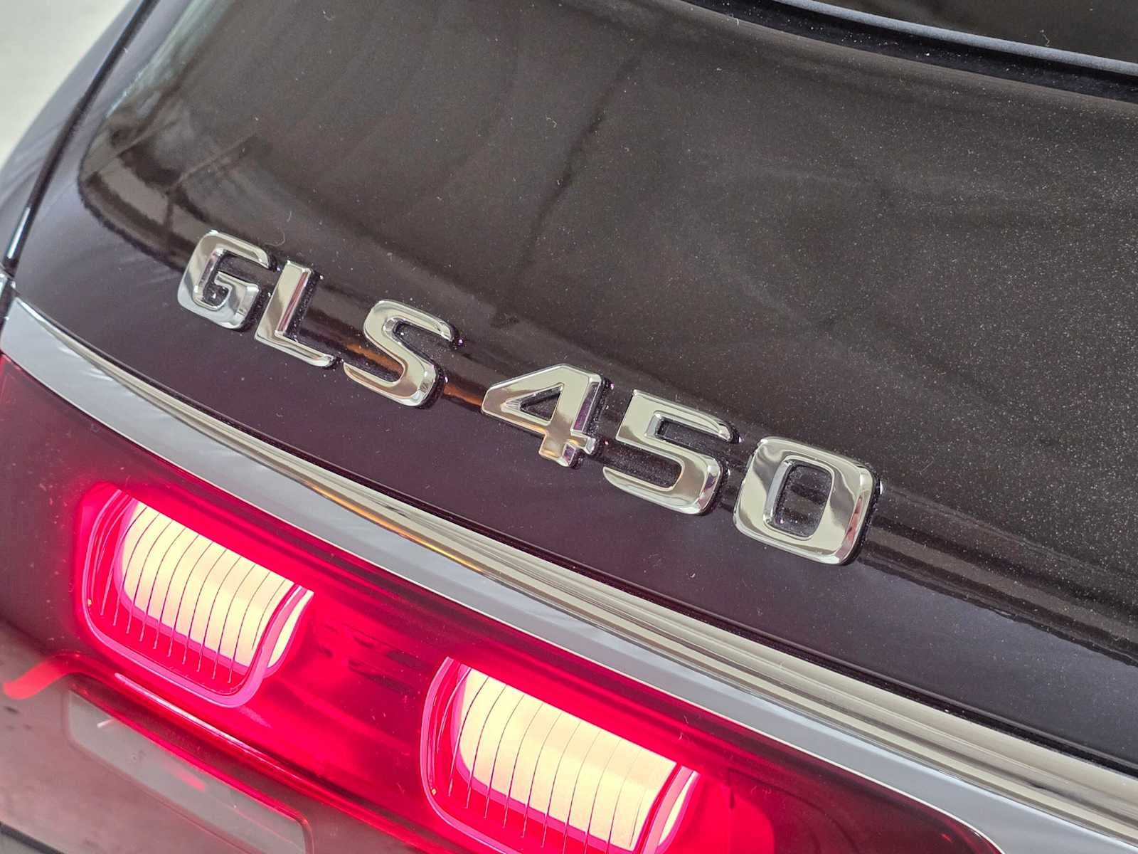 2025 Mercedes-Benz GLS 450 4MATIC® SUV