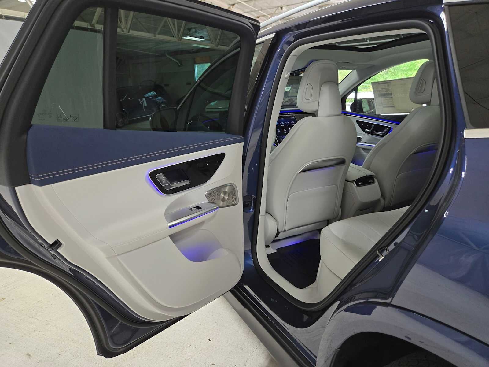 2027 Mercedes-Benz EQE 320 4MATIC® SUV