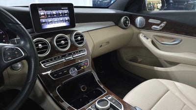 2018 Mercedes-Benz C 300 Sedan