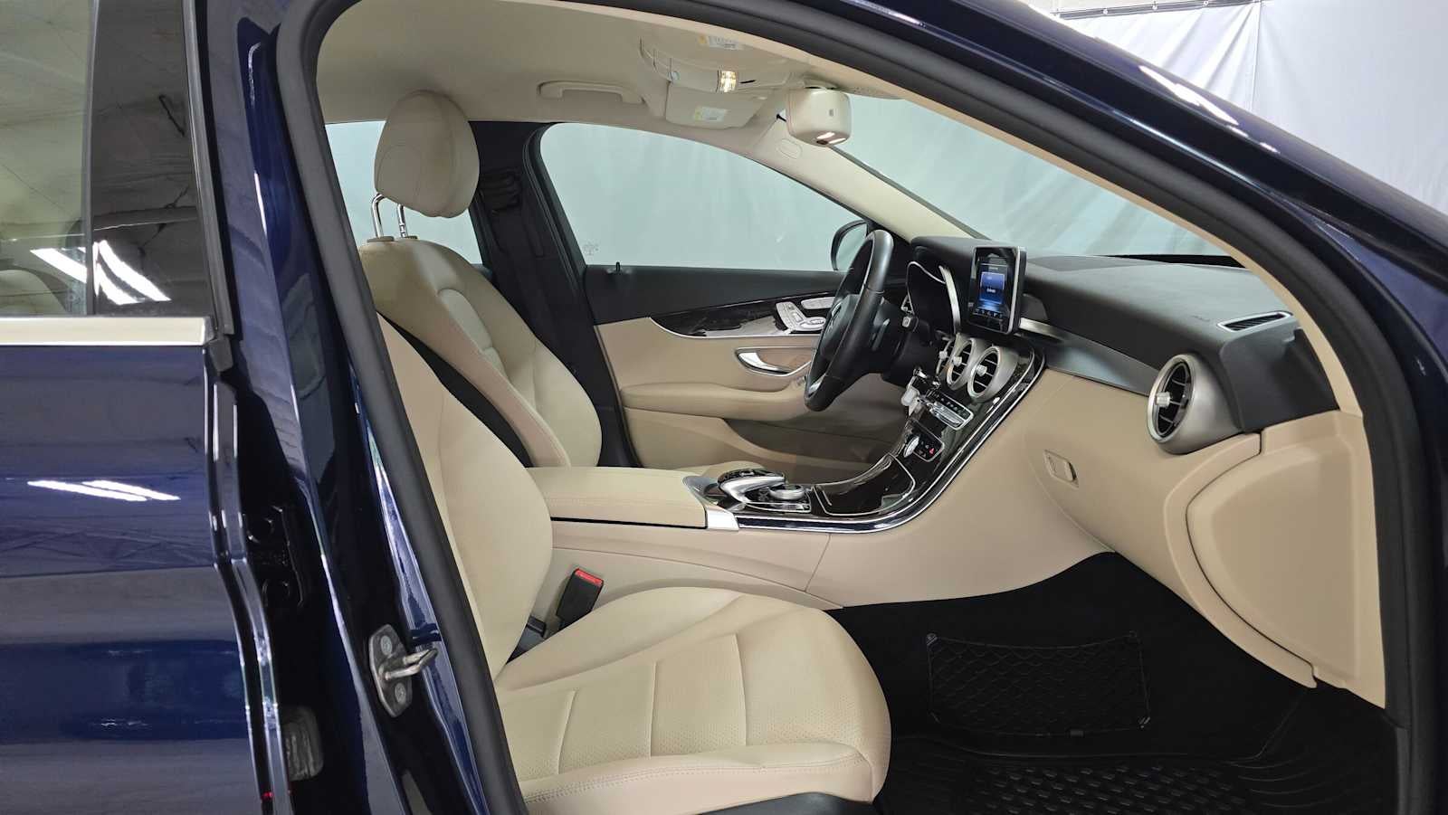2016 Mercedes-Benz C 300 4dr Sdn 4MATIC®