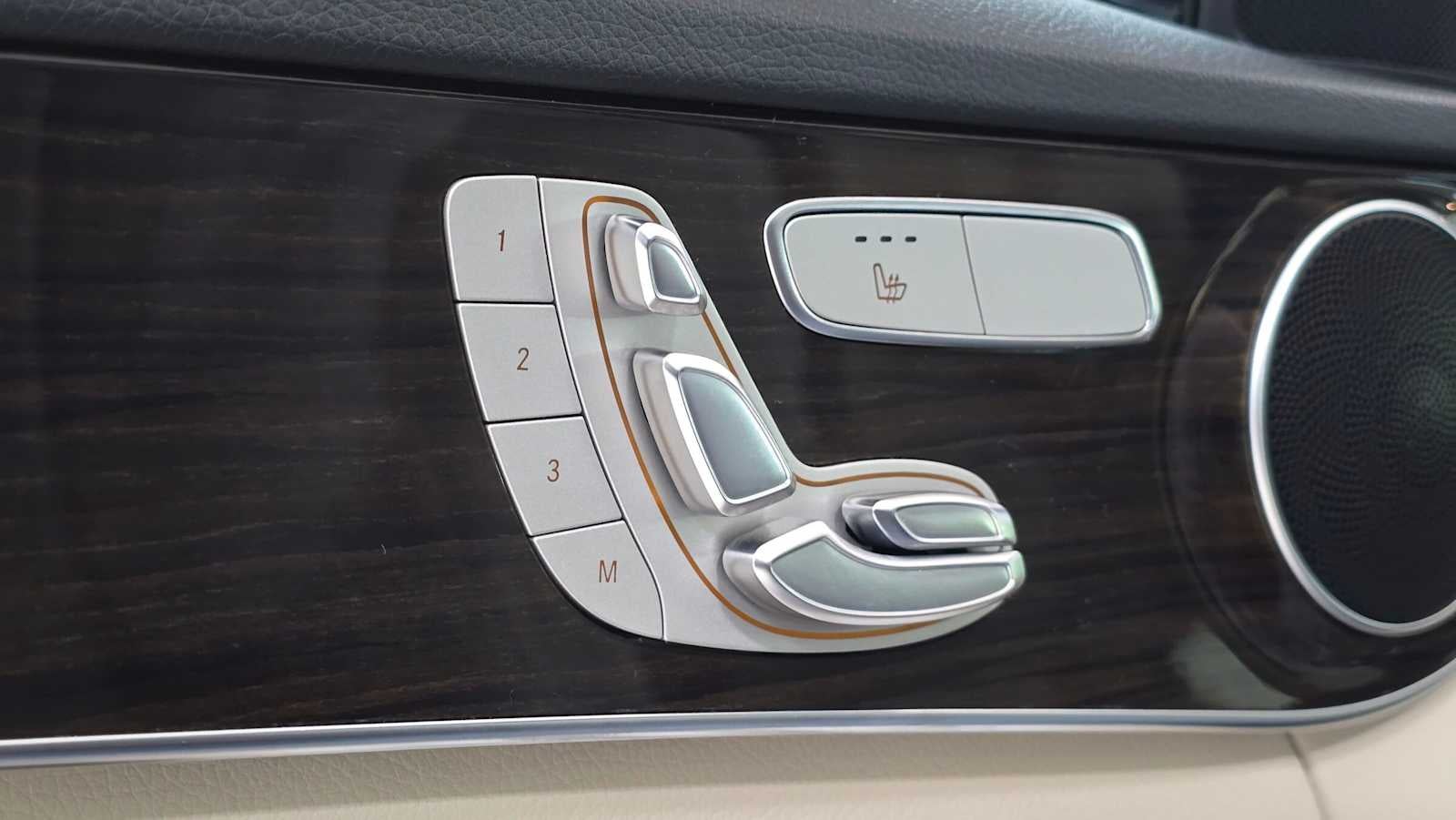 2016 Mercedes-Benz C 300 4dr Sdn 4MATIC®