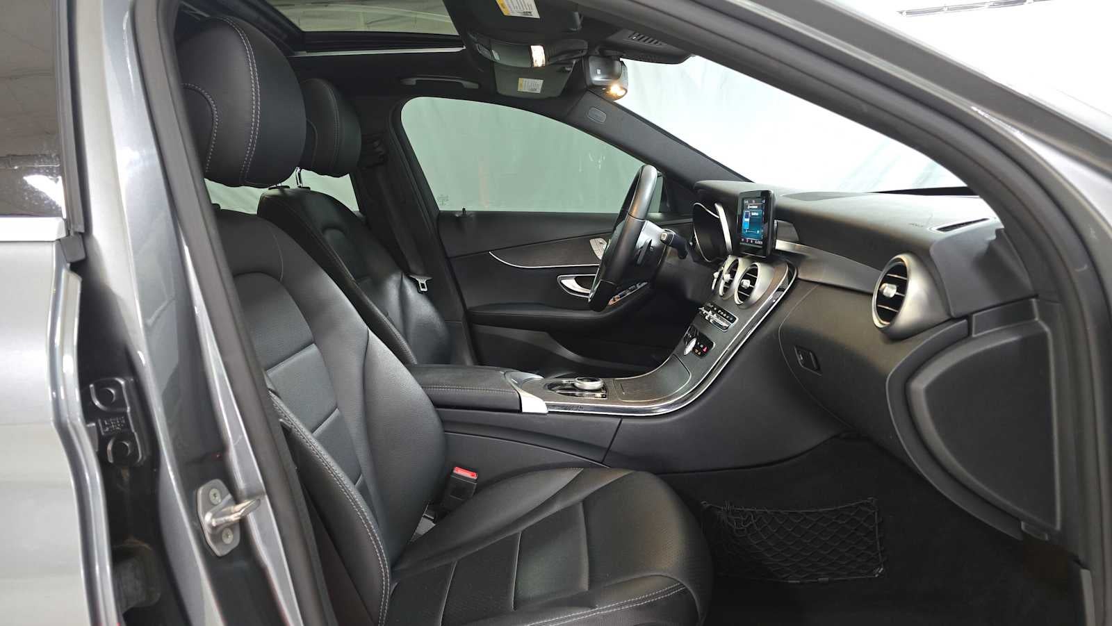 2019 Mercedes-Benz C 300 Sedan