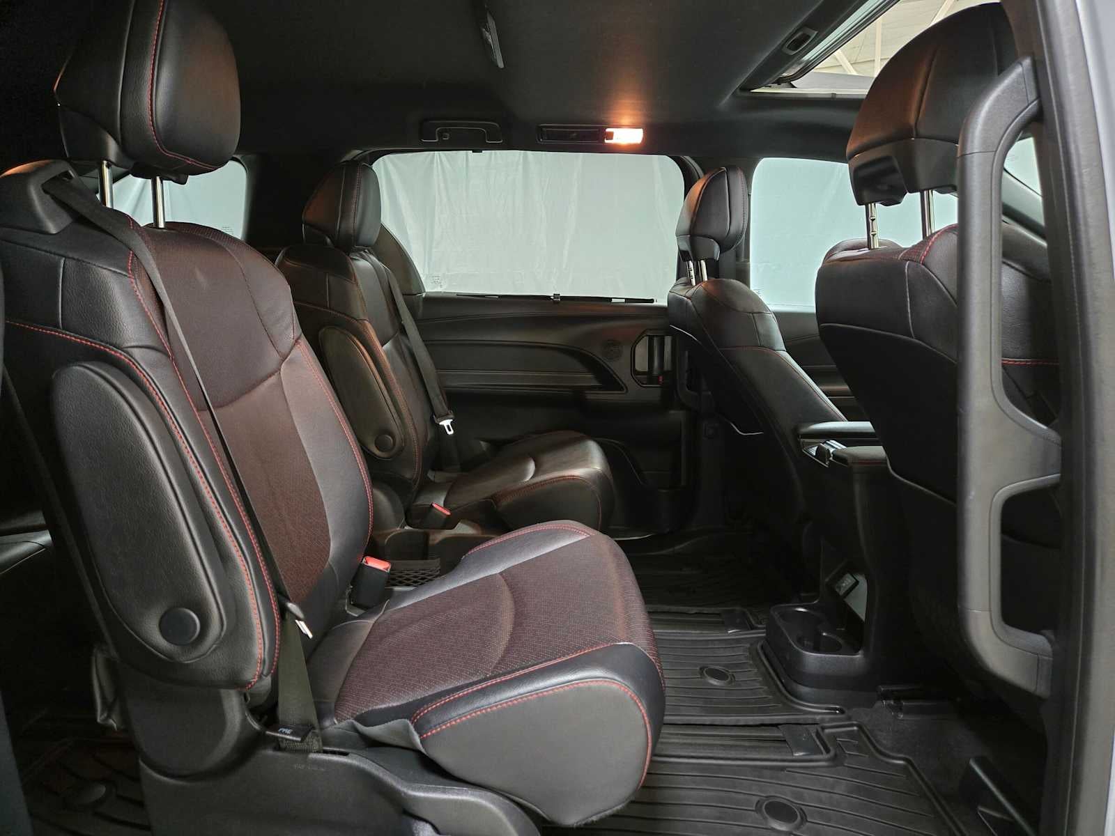 2025 Toyota Sienna XSE