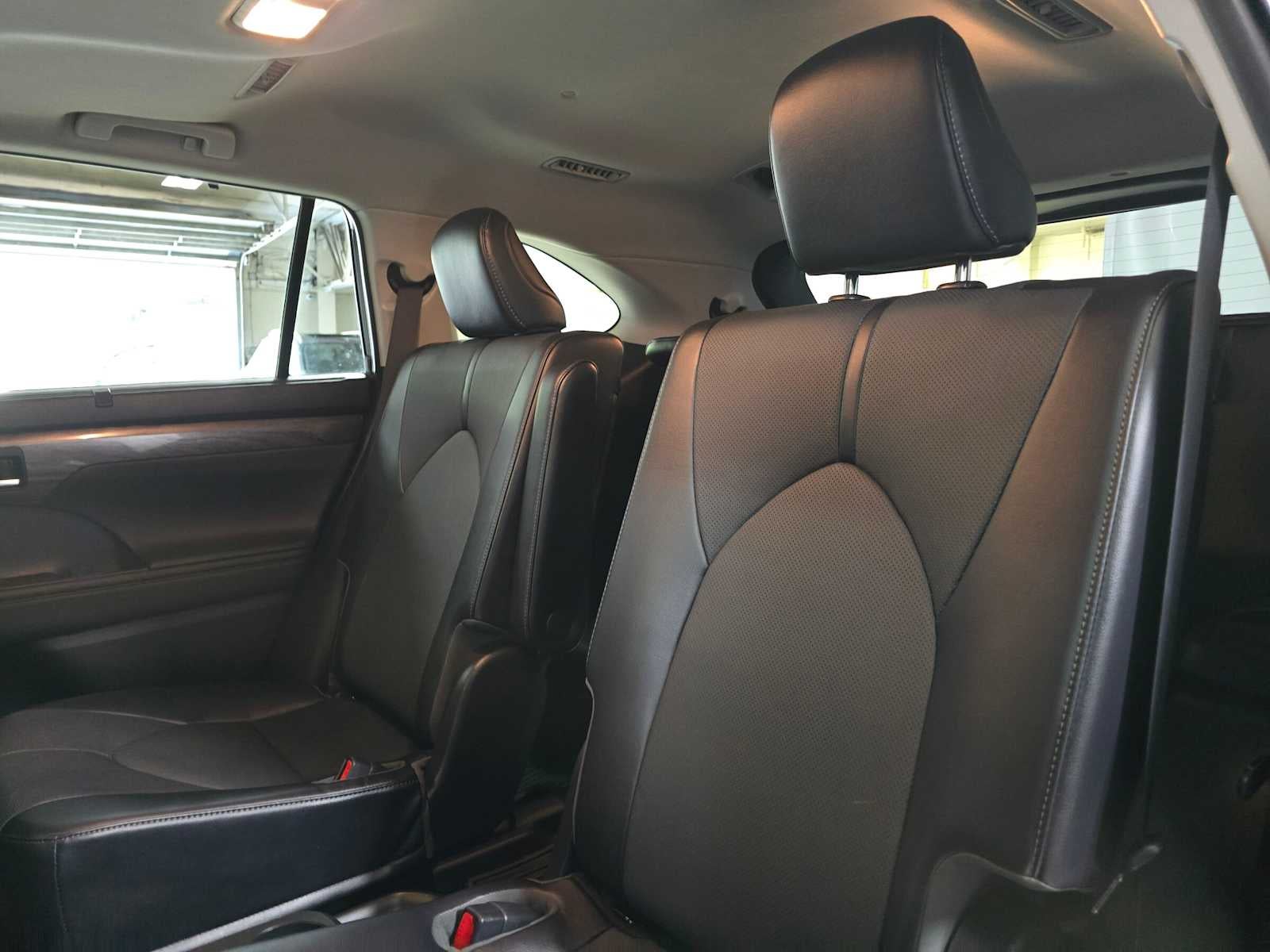 2022 Toyota Highlander Limited