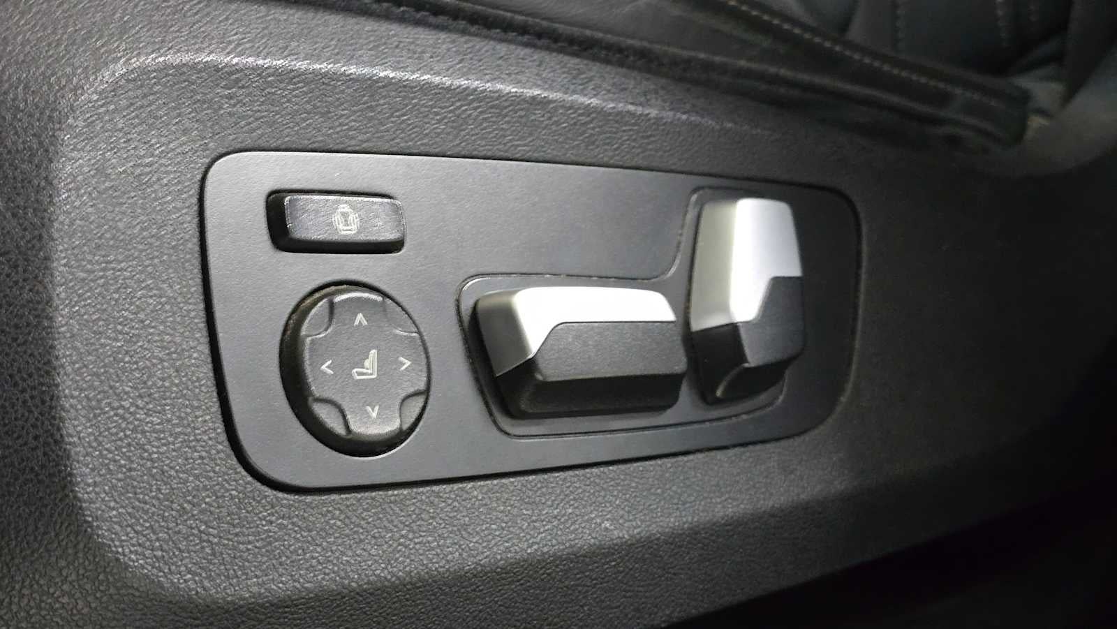 2023 BMW X5 xDrive40i xDrive40i