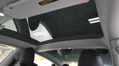 2023 Tesla Model 3 RWD