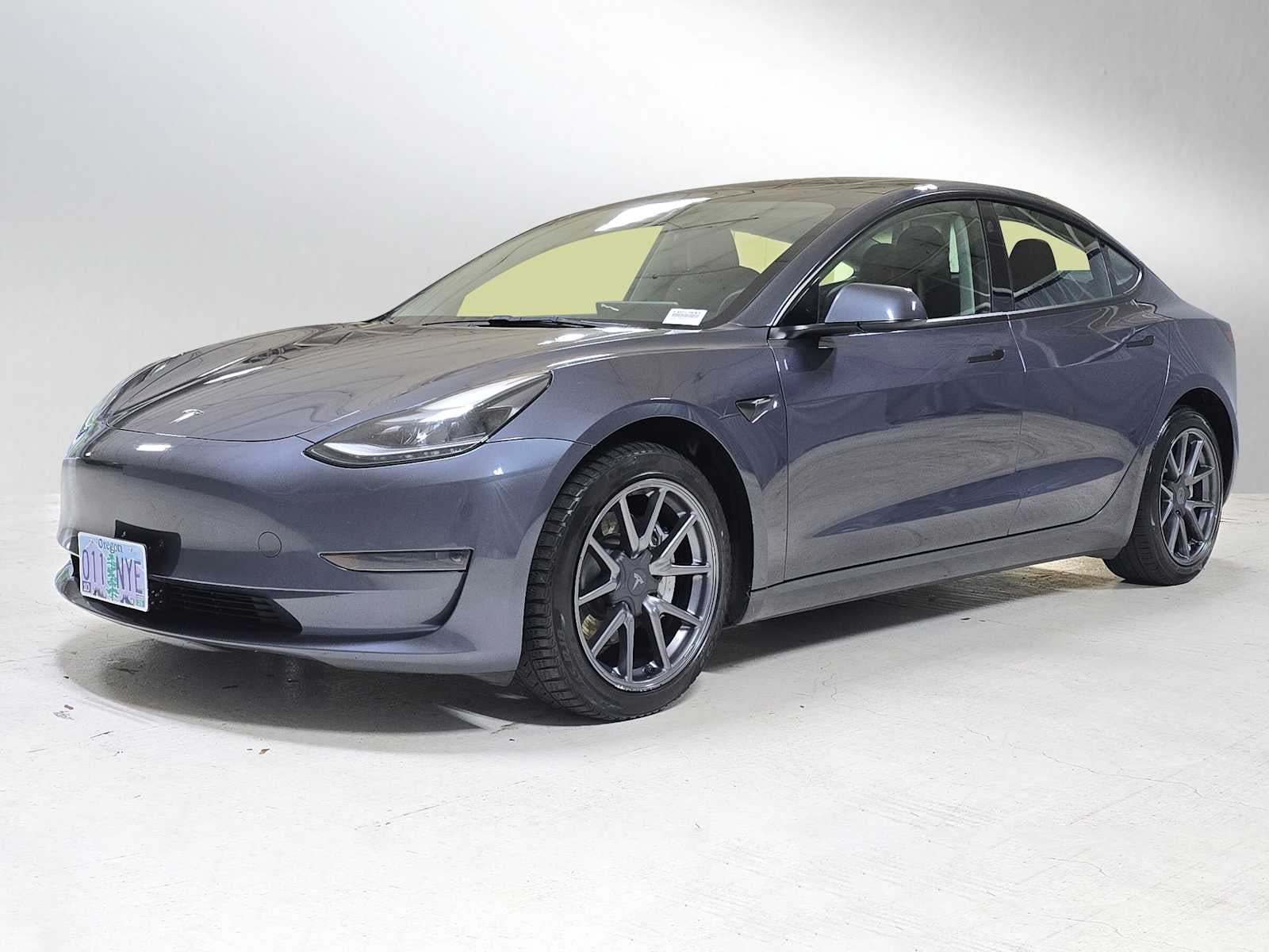 2023 Tesla Model 3 RWD