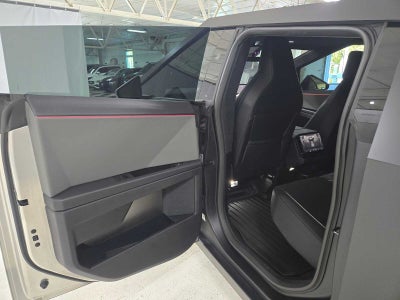 2025 Tesla Cybertruck AWD