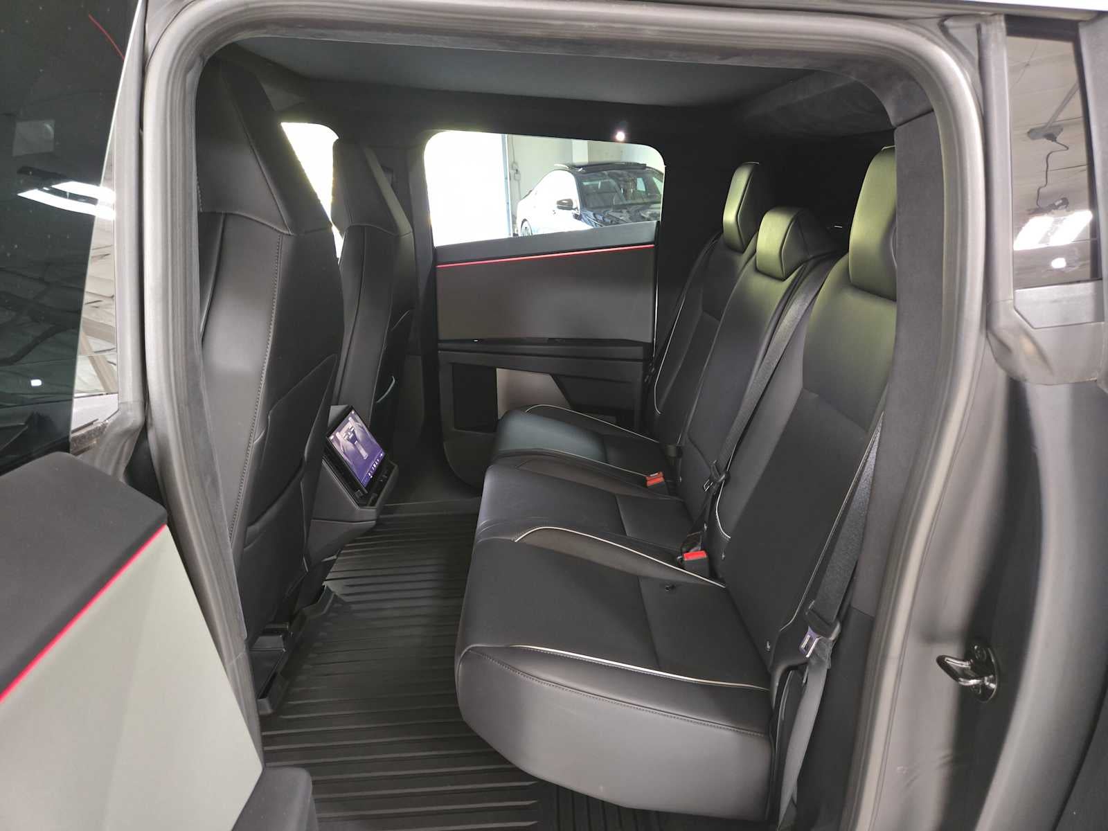 2025 Tesla Cybertruck AWD