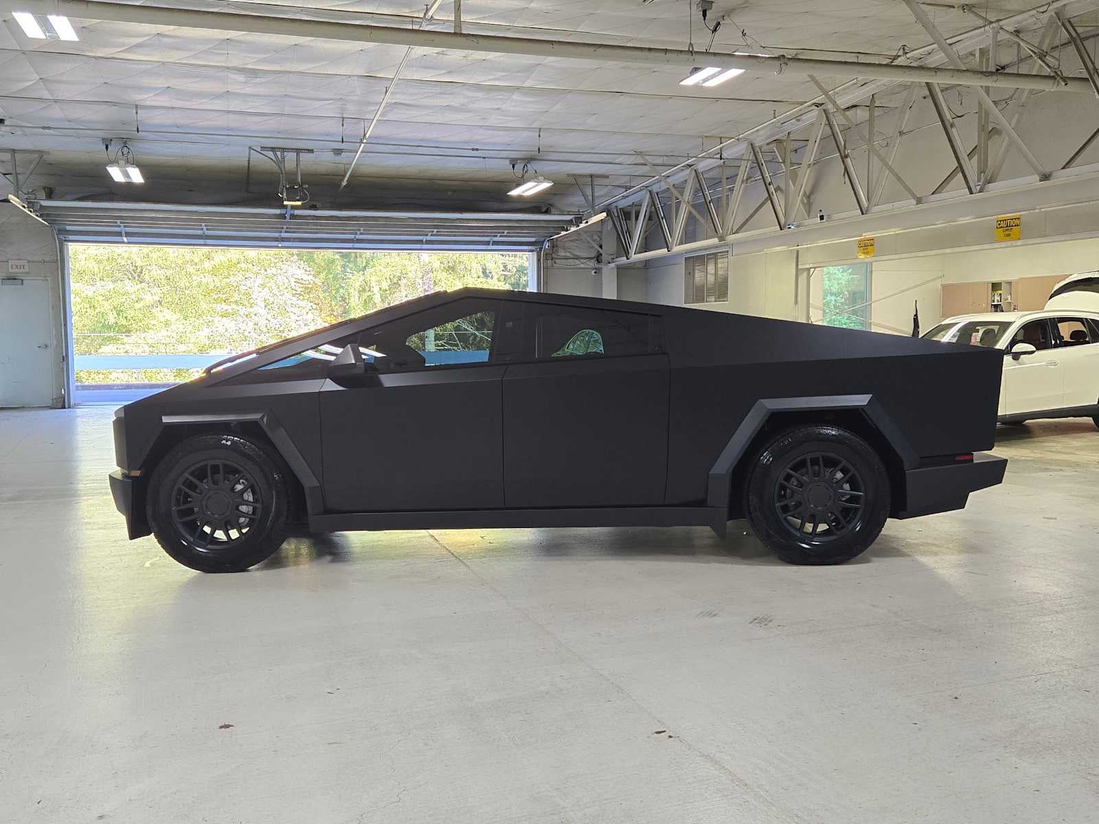 2025 Tesla Cybertruck AWD