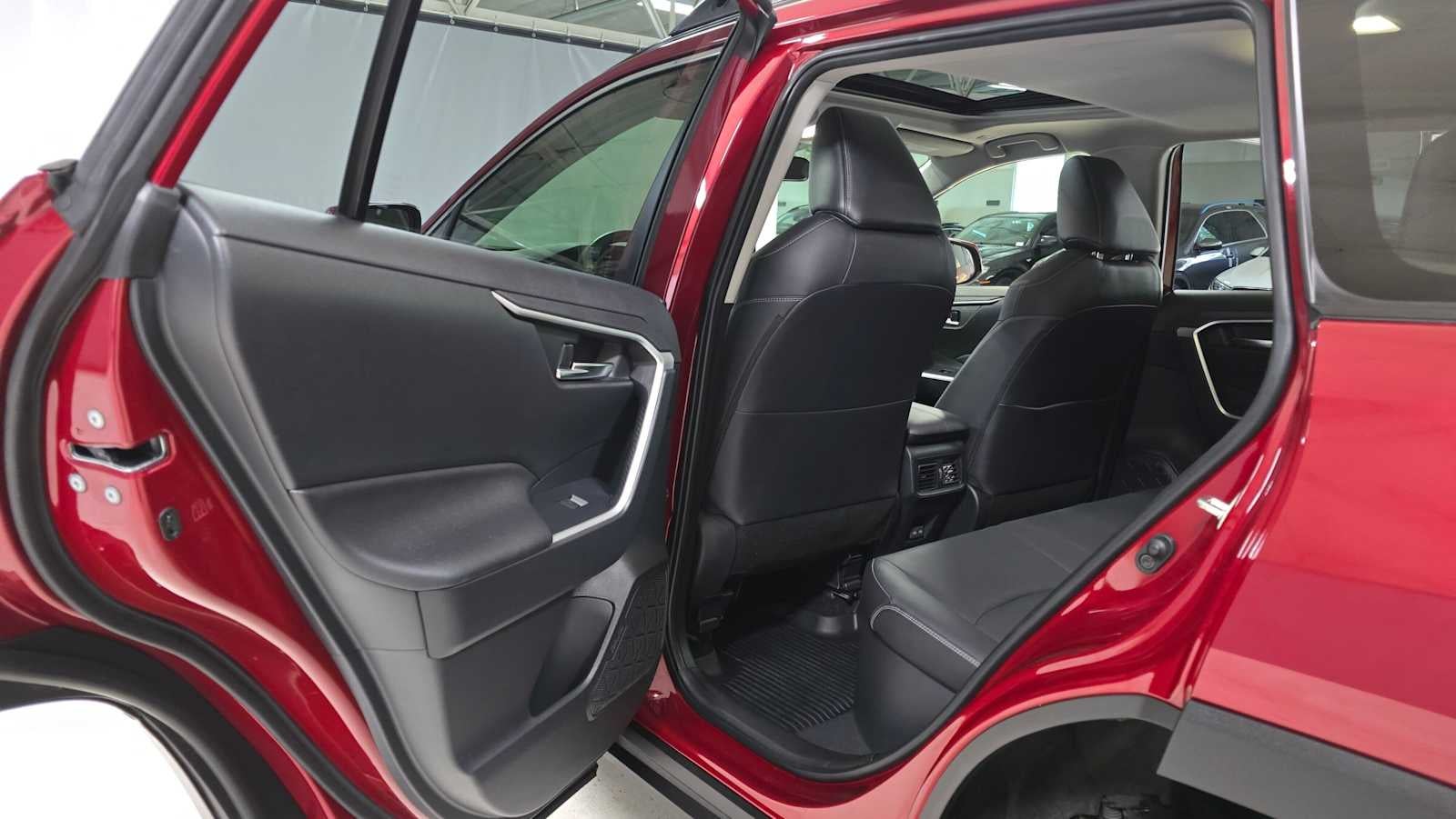 2024 Toyota RAV4 Hybrid XLE Premium