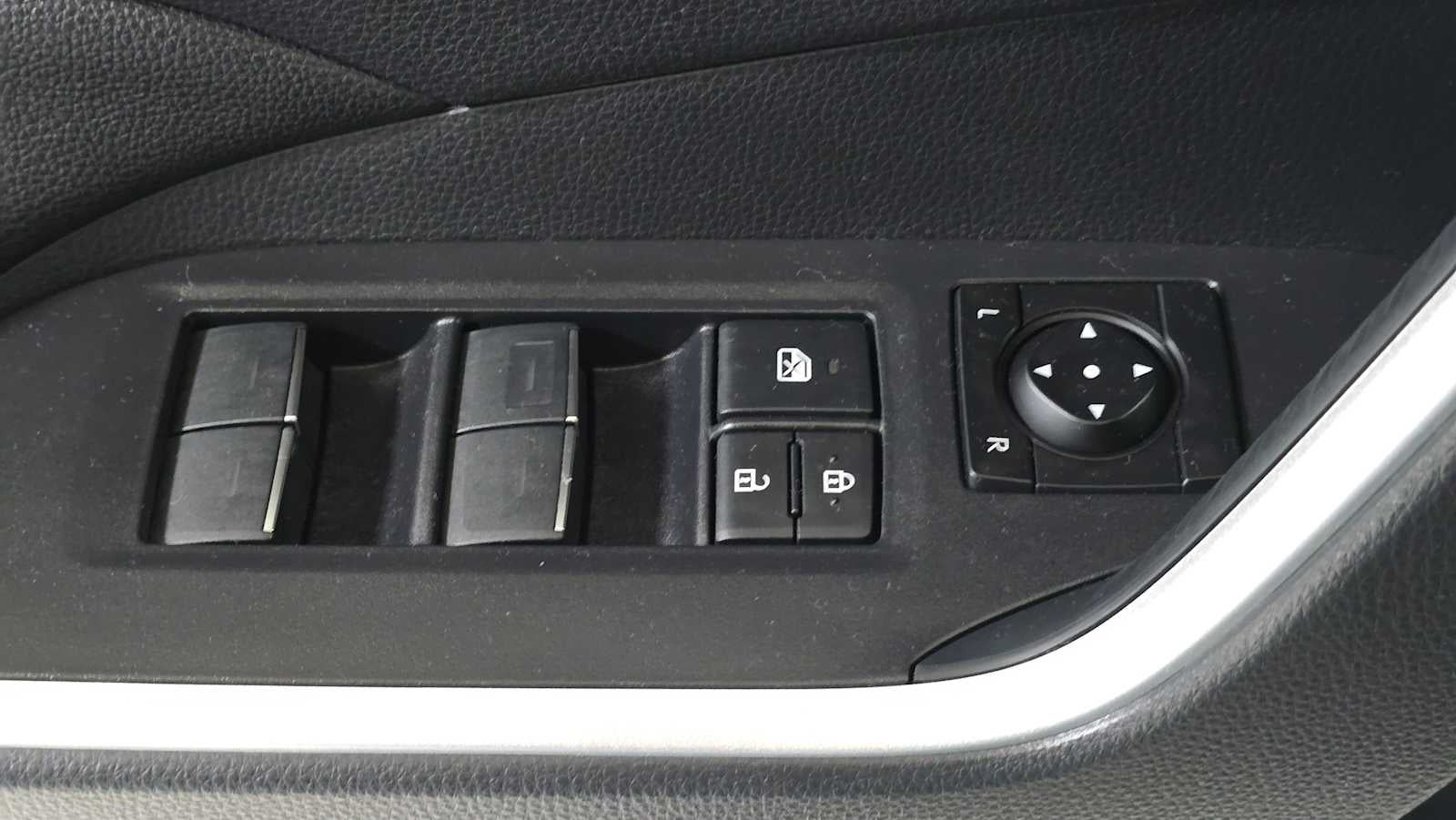 2025 Toyota RAV4 Hybrid XLE Premium