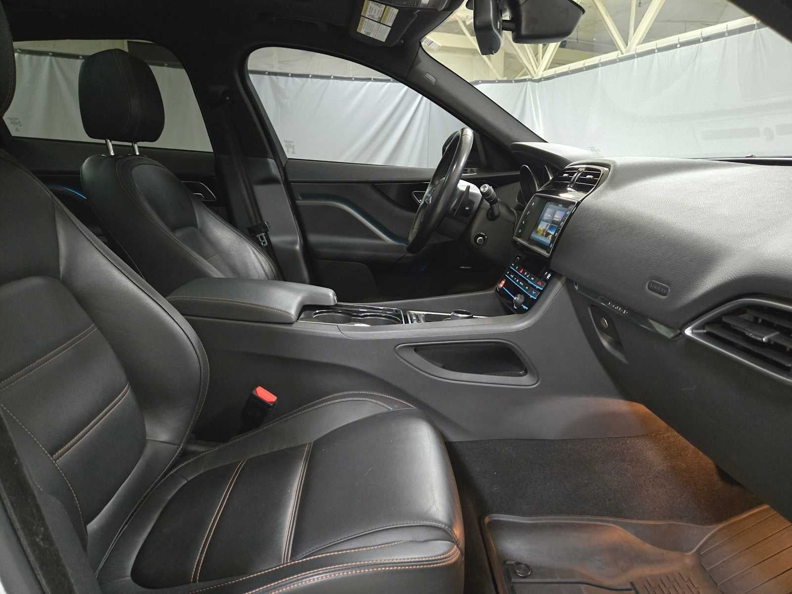 2017 Jaguar F-PACE 35t Prestige