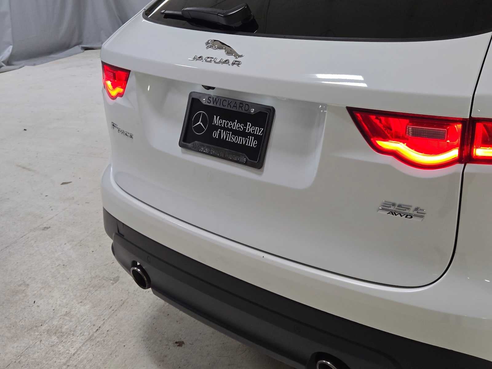 2017 Jaguar F-PACE 35t Prestige