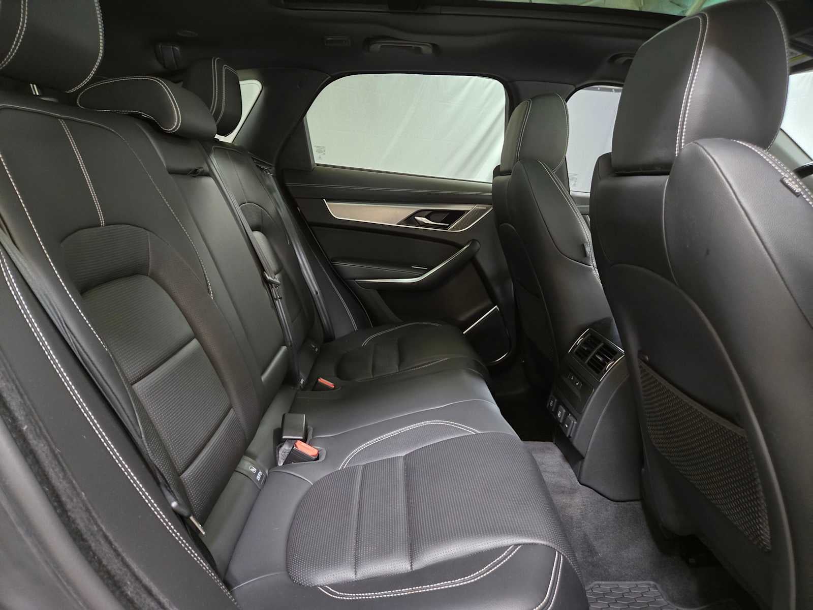 2024 Jaguar F-PACE R-Dynamic S