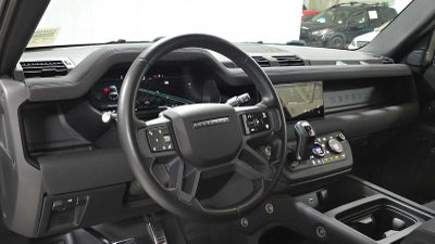 2023 Land Rover Defender X-Dynamic SE