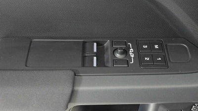 2023 Land Rover Defender X-Dynamic SE