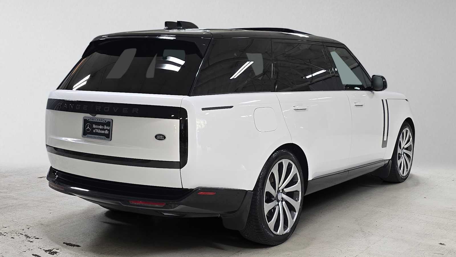 2023 Land Rover Range Rover SE