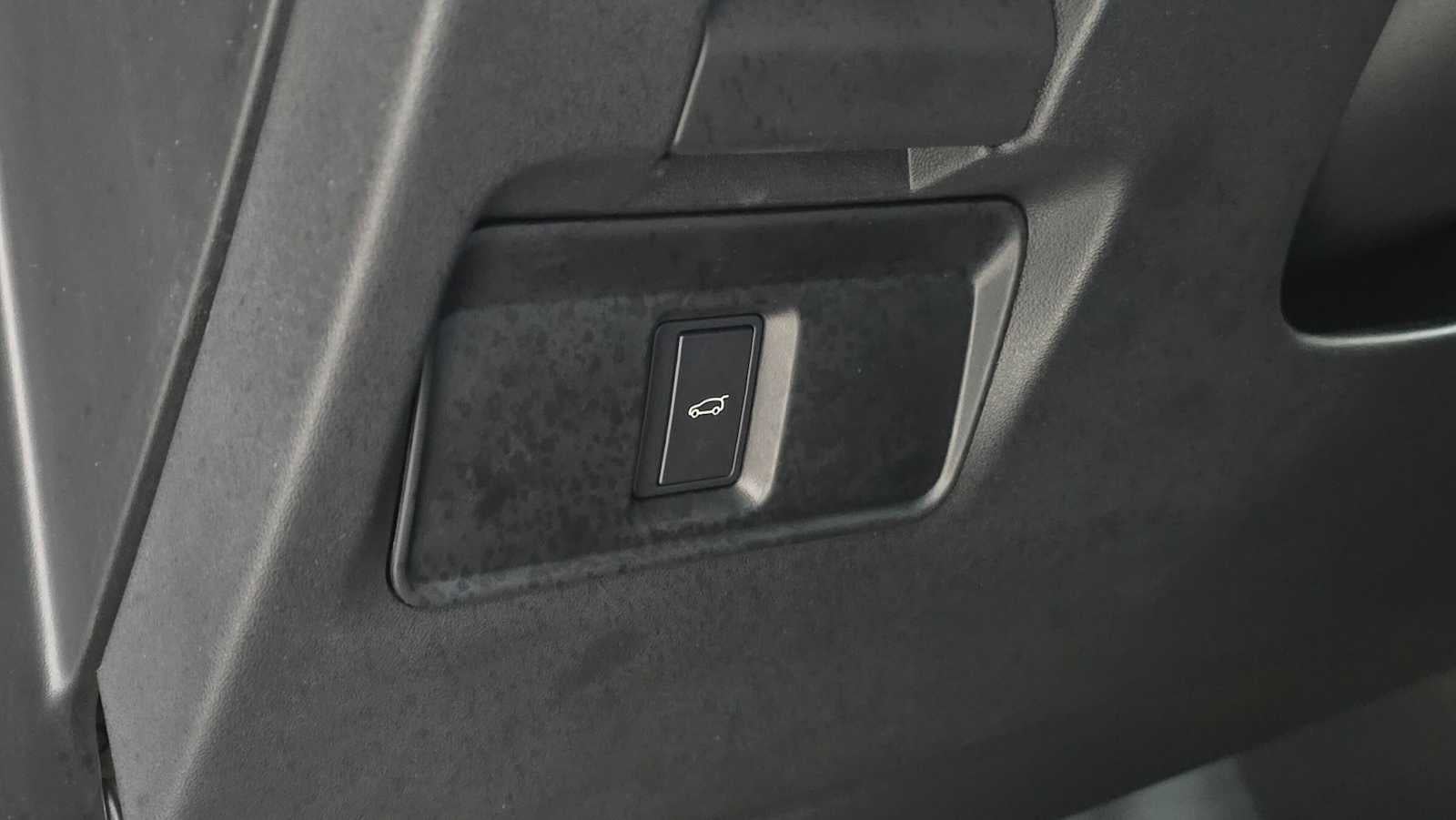 2025 Land Rover Range Rover Evoque Core S