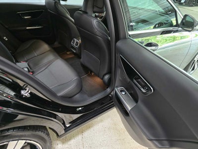 2023 Mercedes-Benz C 300 Sedan