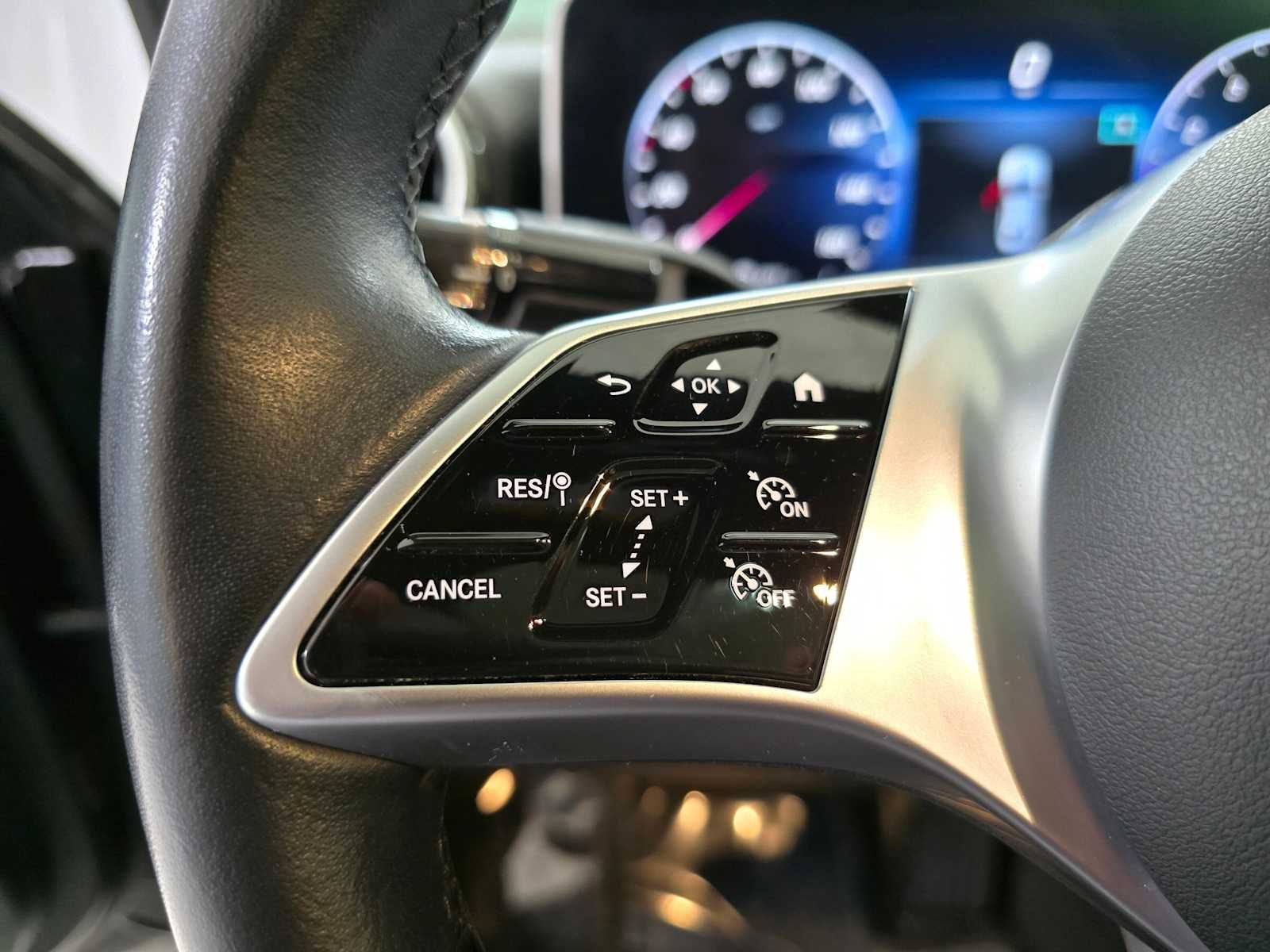 2023 Mercedes-Benz C 300 Sedan
