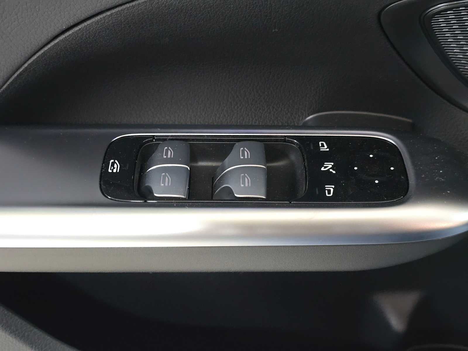 2026 Mercedes-Benz C 300 4MATIC® Sedan