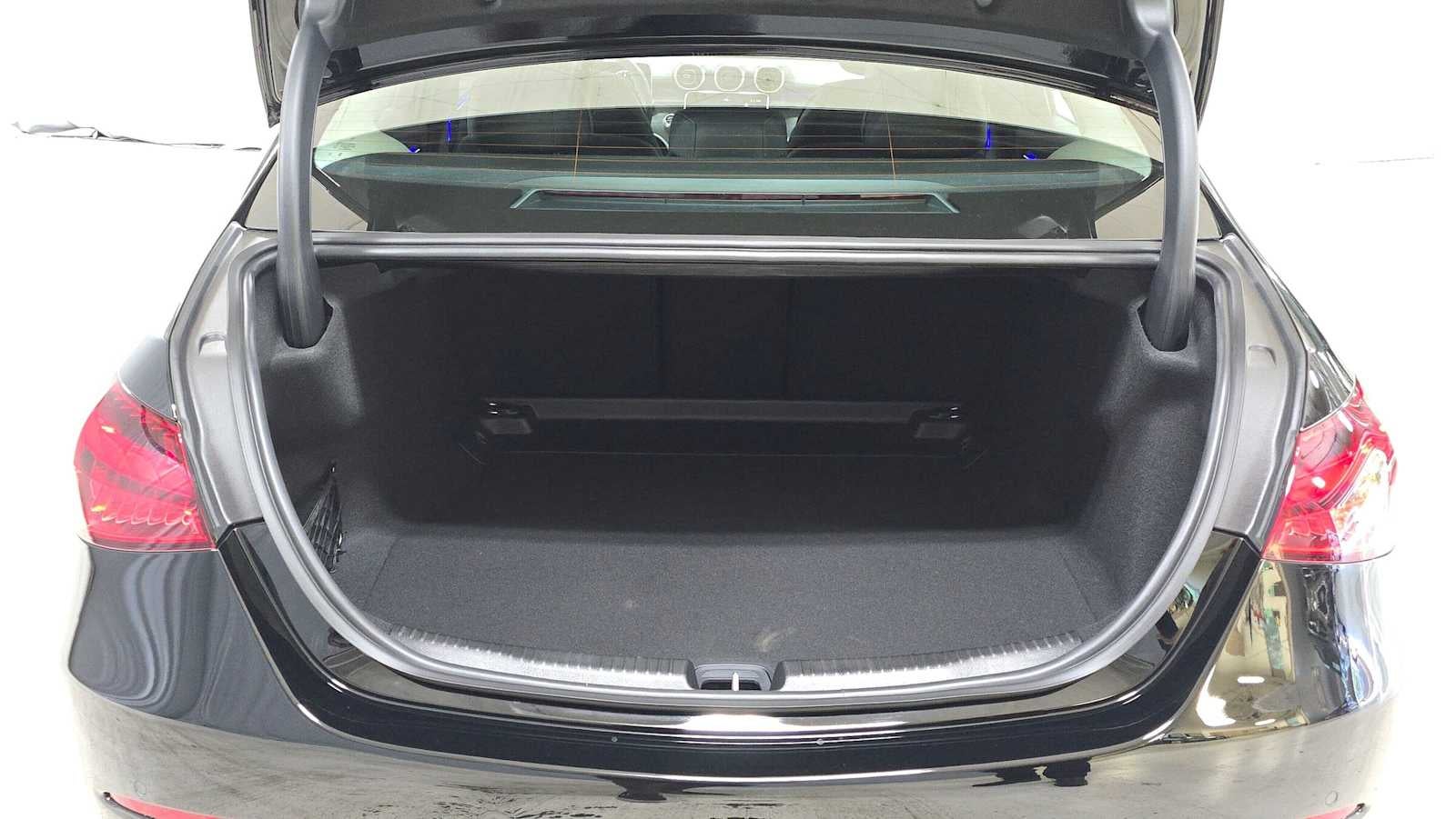 2026 Mercedes-Benz C 300 4MATIC® Sedan