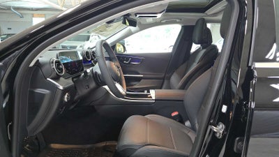2026 Mercedes-Benz C 300 4MATIC® Sedan