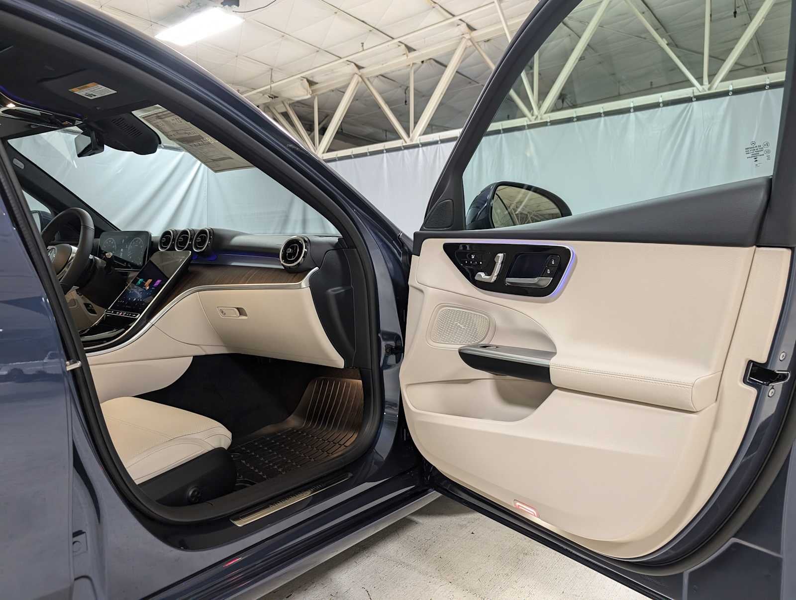 2025 Mercedes-Benz C 300 4MATIC® Sedan