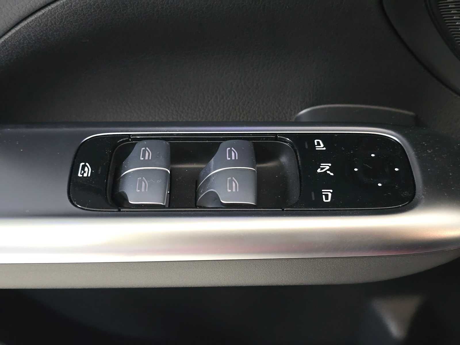 2026 Mercedes-Benz C 300 4MATIC® Sedan