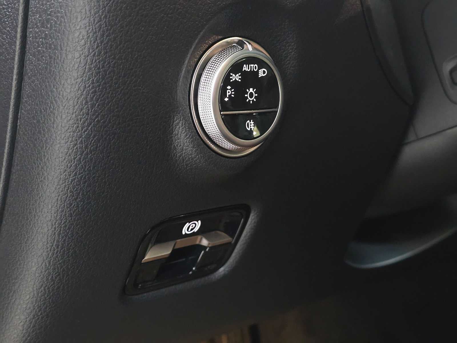 2026 Mercedes-Benz C 300 4MATIC® Sedan