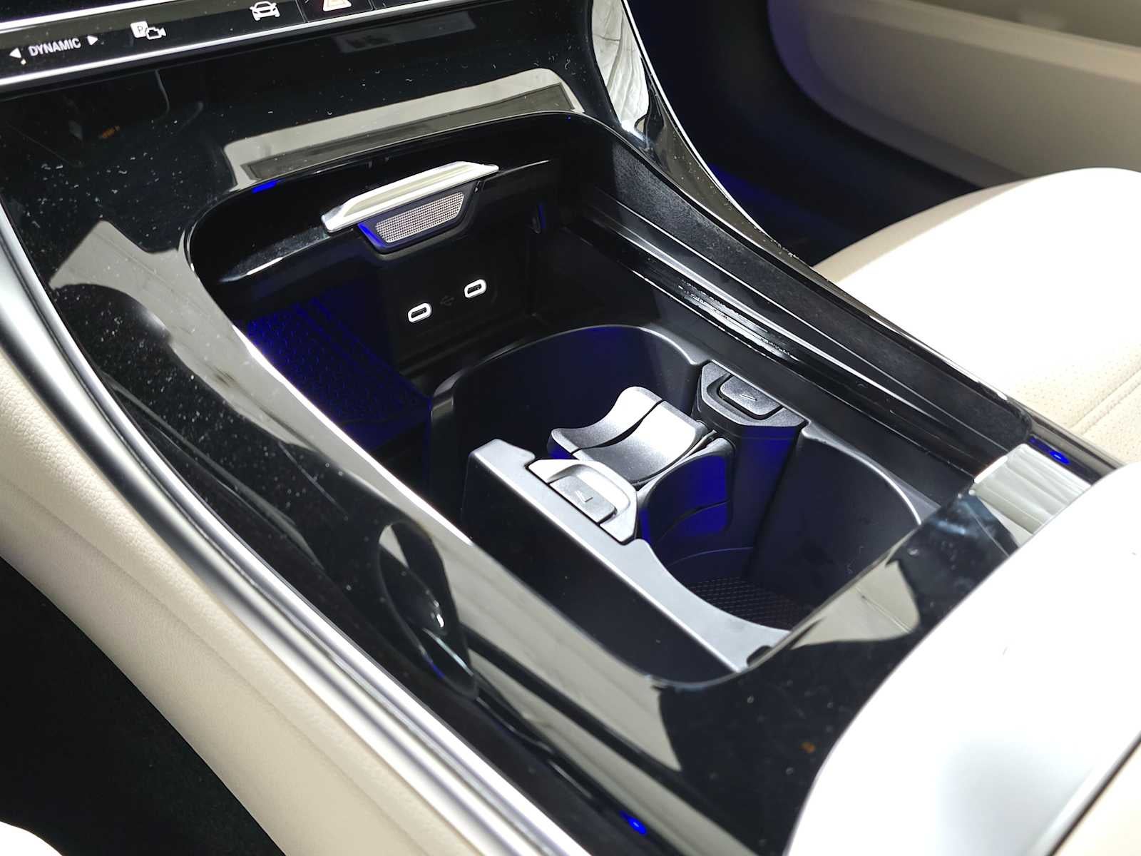 2026 Mercedes-Benz C 300 4MATIC® Sedan
