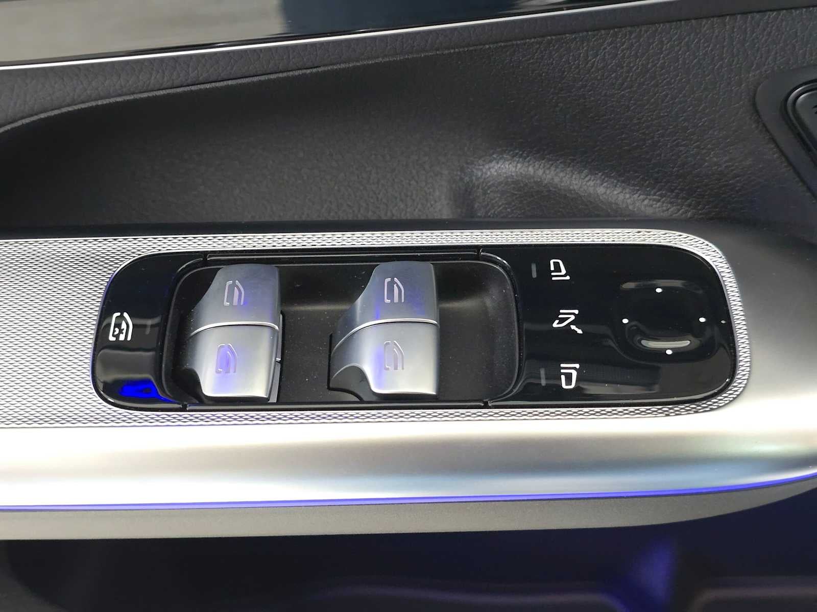 2026 Mercedes-Benz EQE 320 Sedan