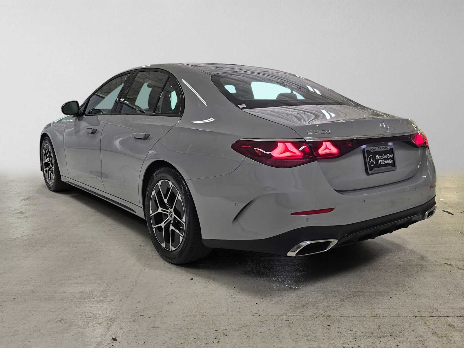 2025 Mercedes-Benz E 350 4MATIC® Sedan