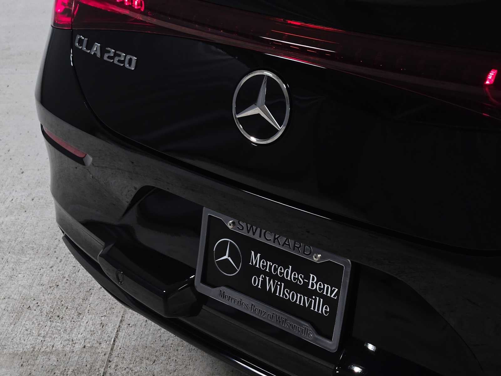2027 Mercedes-Benz CLA 220 Hybrid FWD