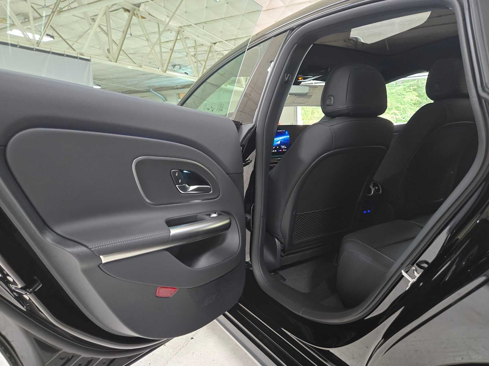 2027 Mercedes-Benz CLA 220 Hybrid FWD