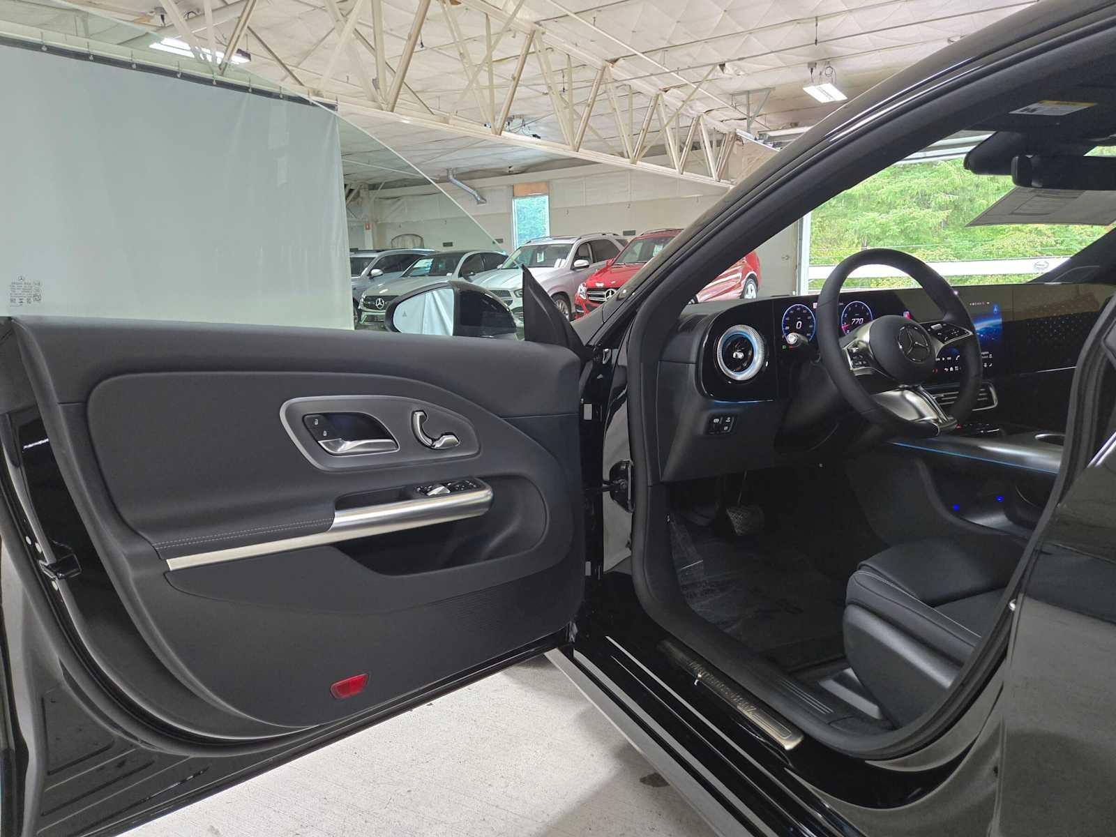 2027 Mercedes-Benz CLA 220 Hybrid FWD