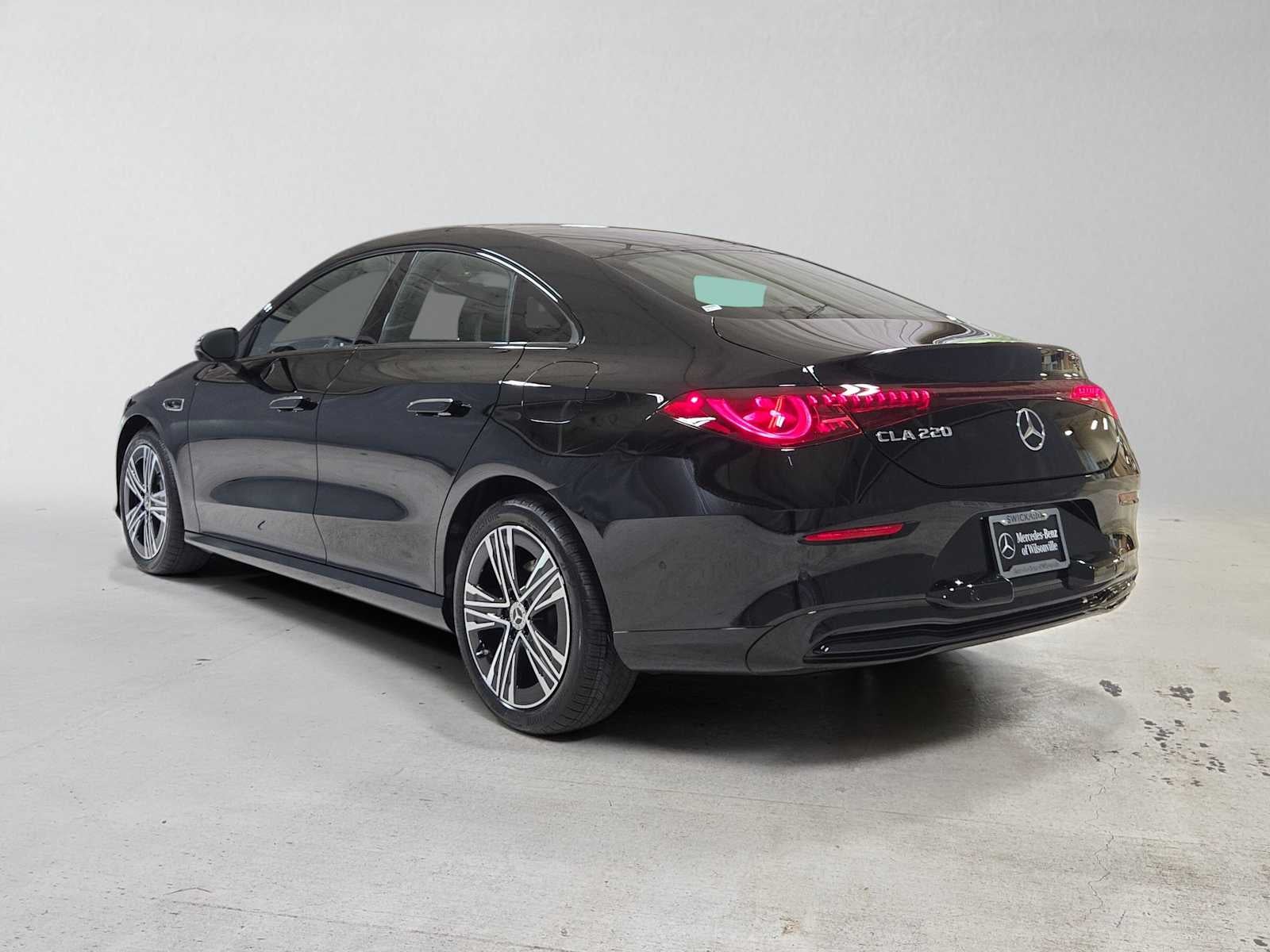 2027 Mercedes-Benz CLA 220 Hybrid FWD