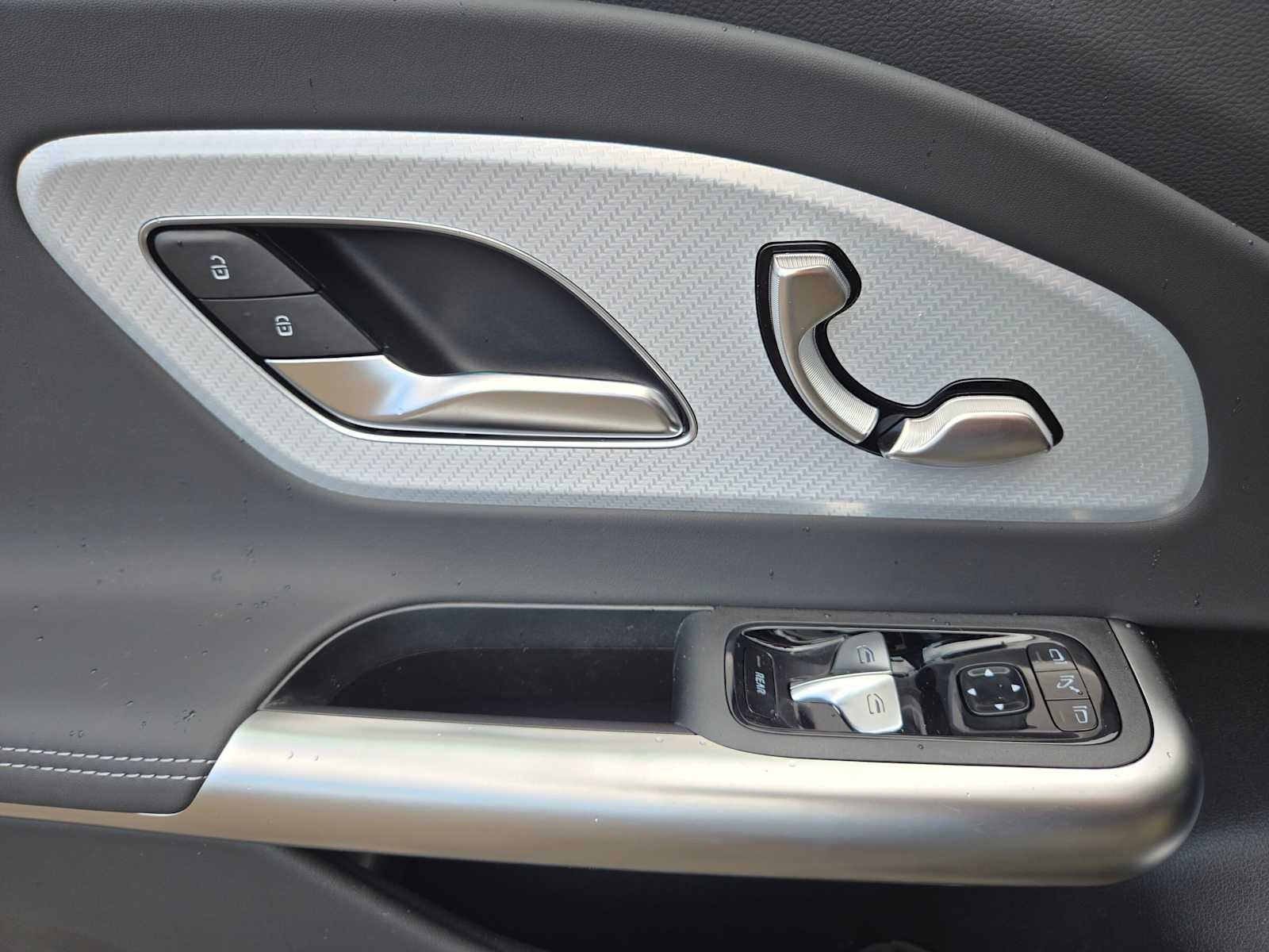 2027 Mercedes-Benz CLA 220 Hybrid FWD