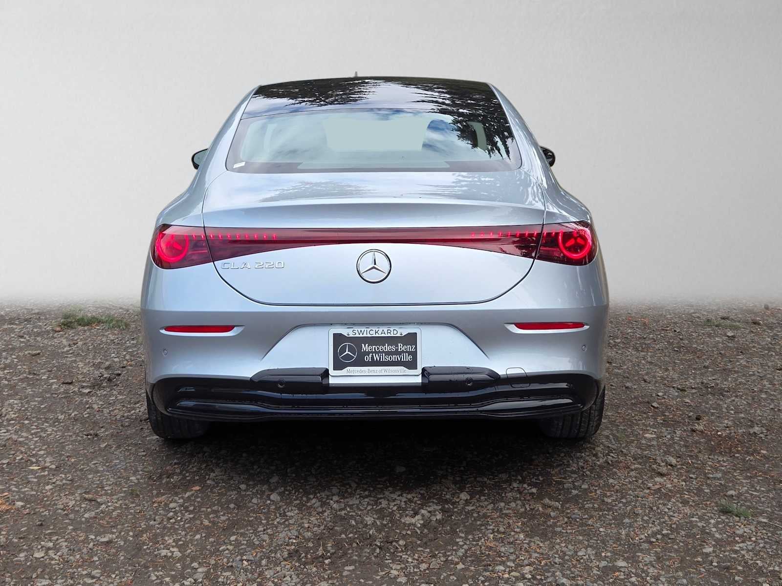 2027 Mercedes-Benz CLA 220 Hybrid FWD