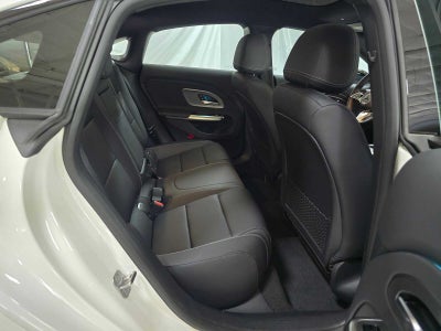 2027 Mercedes-Benz CLA 220 Hybrid FWD