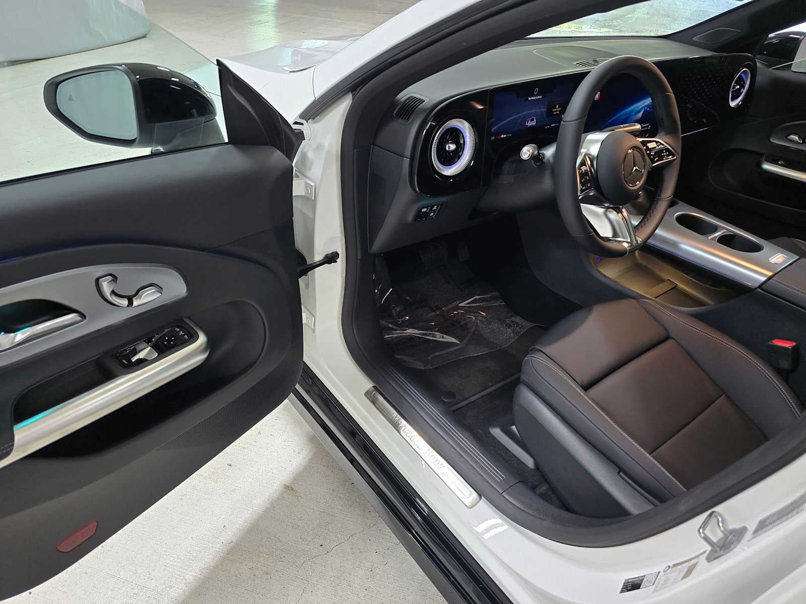 2027 Mercedes-Benz CLA 220 Hybrid FWD