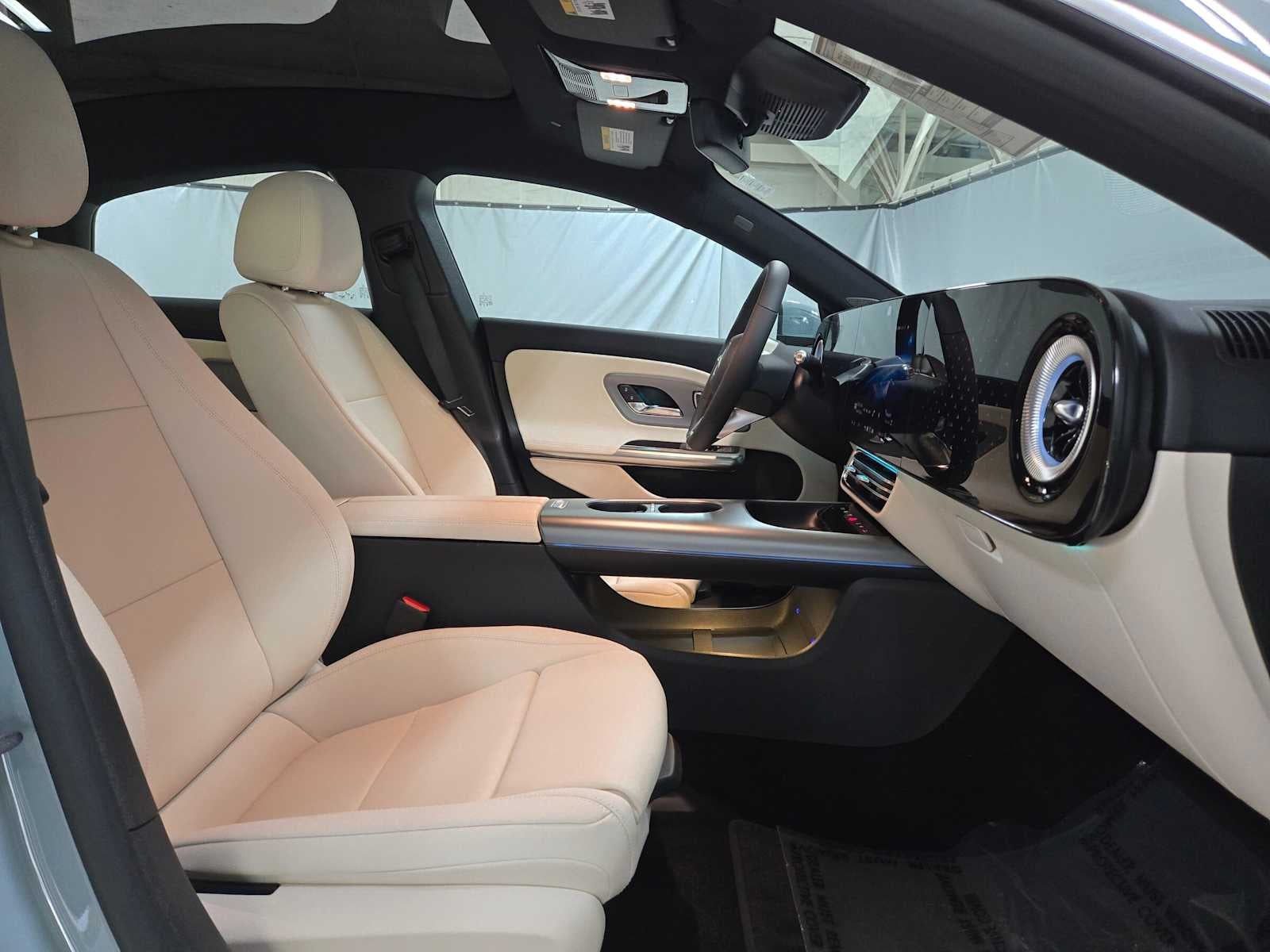 2027 Mercedes-Benz CLA 220 Hybrid FWD