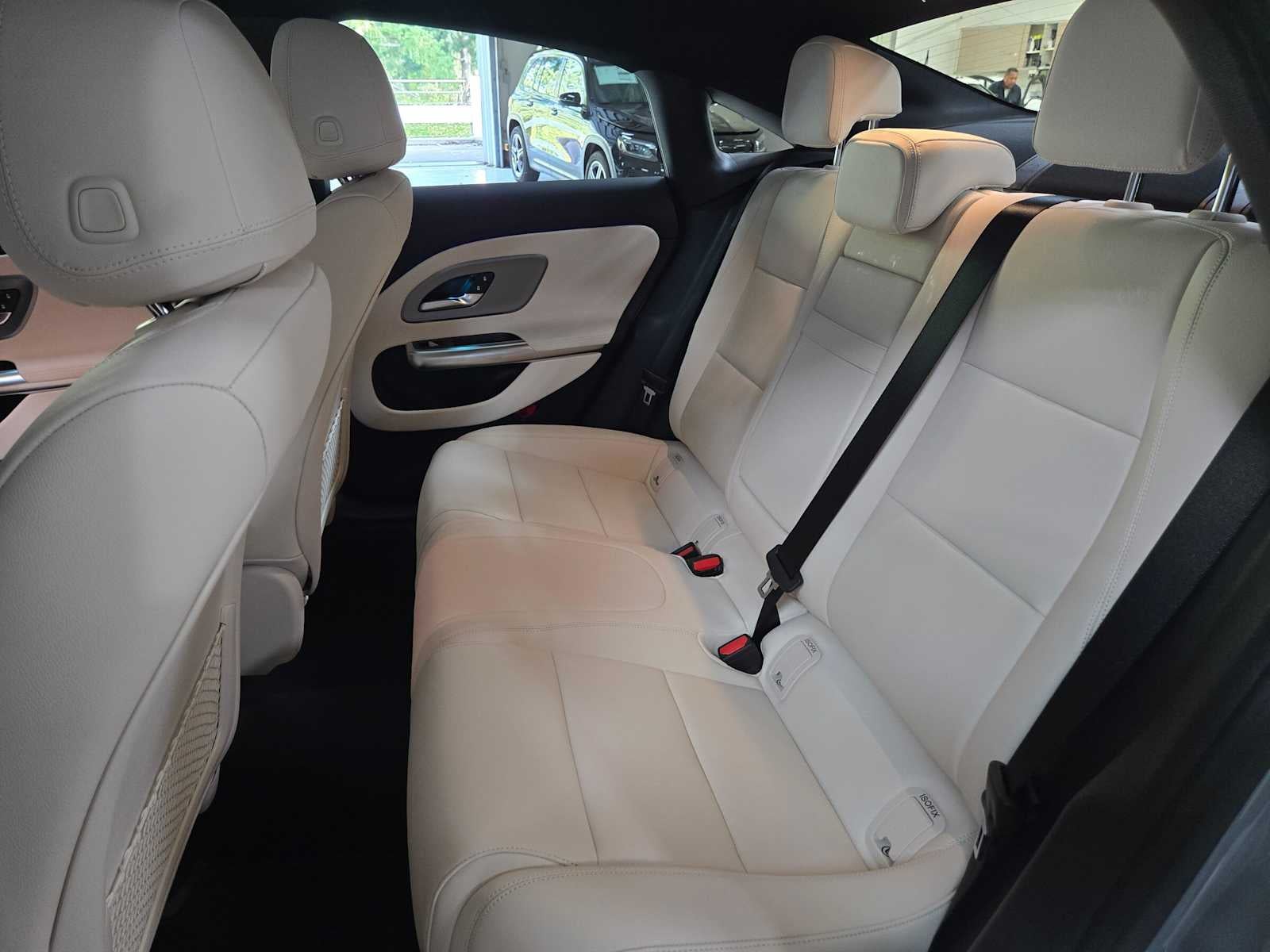 2027 Mercedes-Benz CLA 220 Hybrid FWD